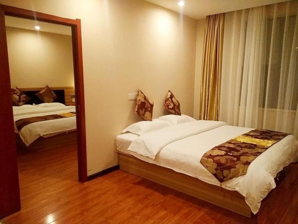 Greentree Alliance Yichang East Yichang Station Hotel Eksteriør billede