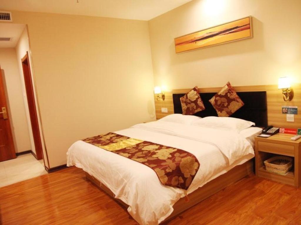 Greentree Alliance Yichang East Yichang Station Hotel Eksteriør billede
