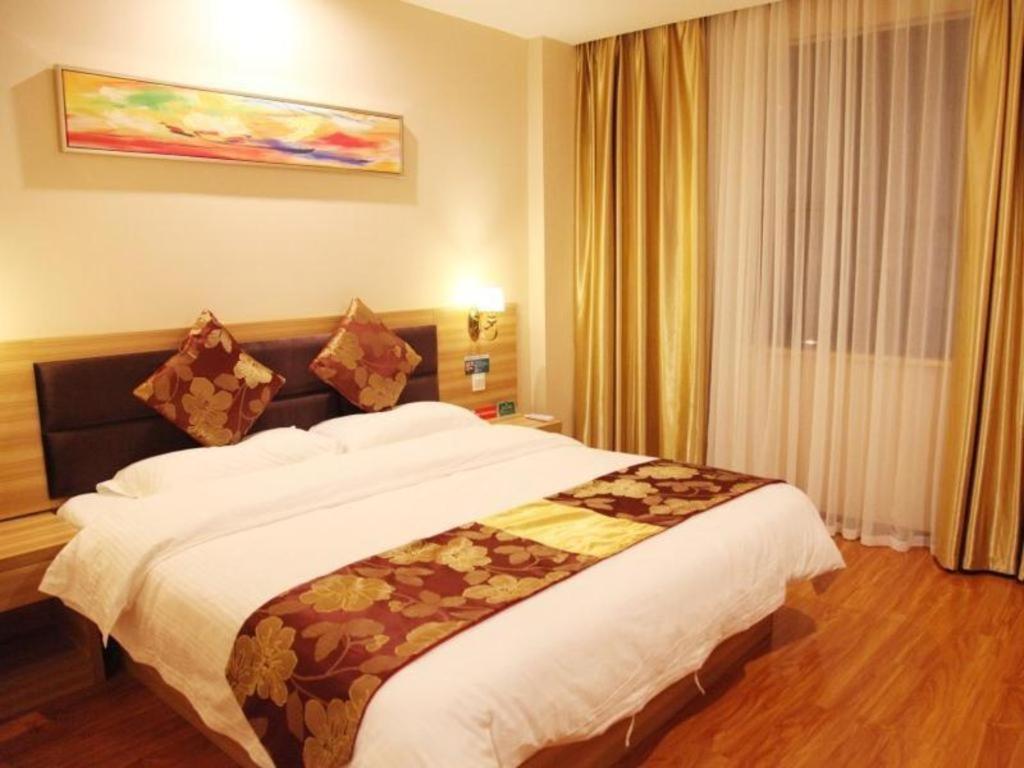 Greentree Alliance Yichang East Yichang Station Hotel Eksteriør billede