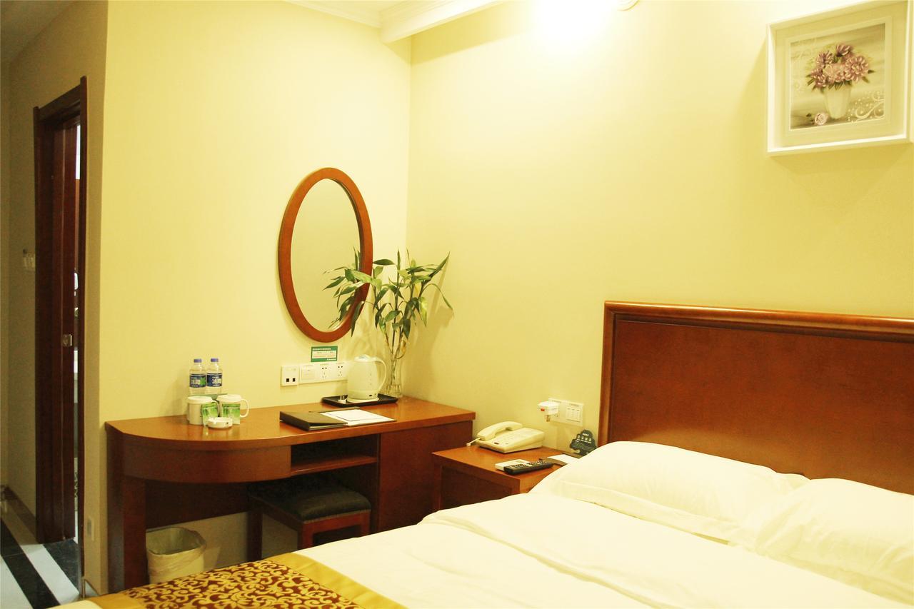 Greentree Alliance Yichang East Yichang Station Hotel Eksteriør billede