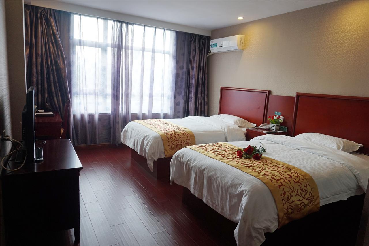 Greentree Alliance Yichang East Yichang Station Hotel Eksteriør billede